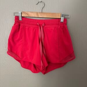 LULULEMON Hotty Hot Shorts Red Shorts Athletic Size 6 casual comfort